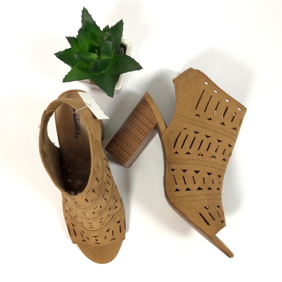 Merona Shoes - 🆕 Merona | Tan Open Toe Booties | Size 8.5